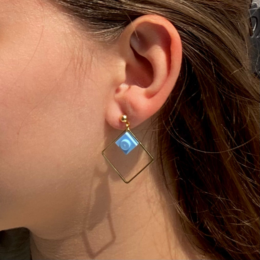Boucles d'oreilles pendantes courtes pour femmes oreilles percées