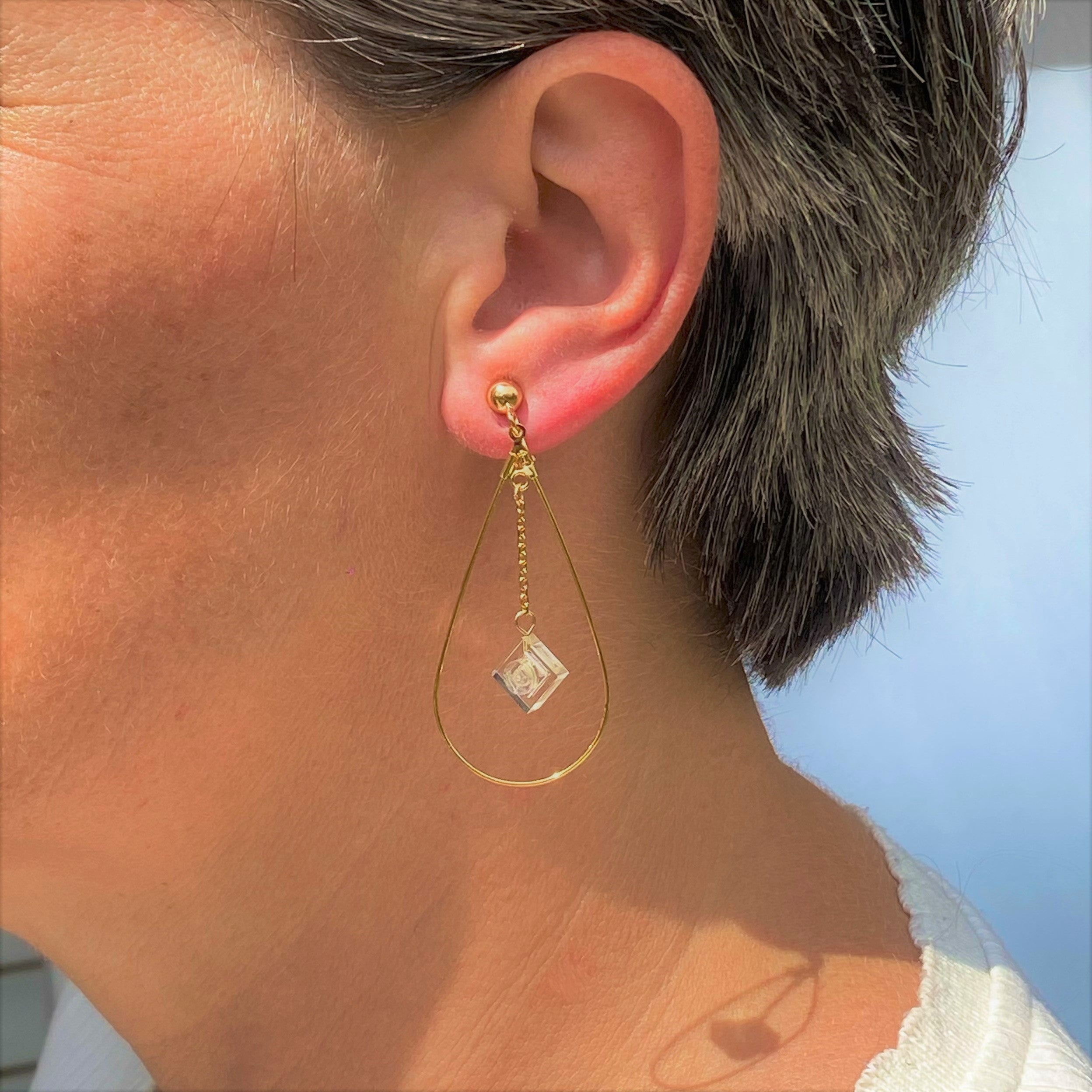 Boucles D'oreilles Clips Longues En Pierre De Lave Et Perles Noir Et Blanc - Style Pendantes